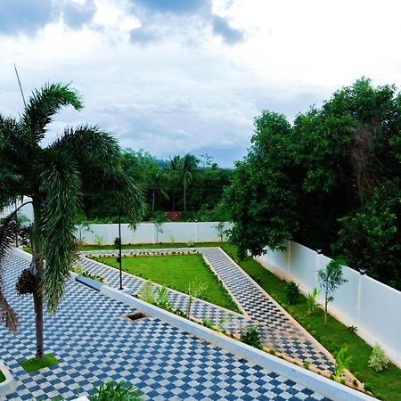 Westn Resorts Kuttālam Exterior photo